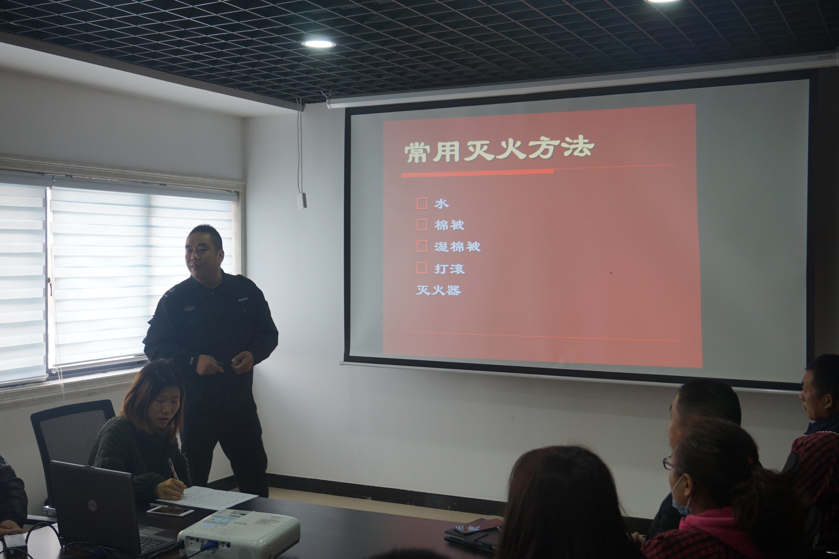 郑州华隆防爆